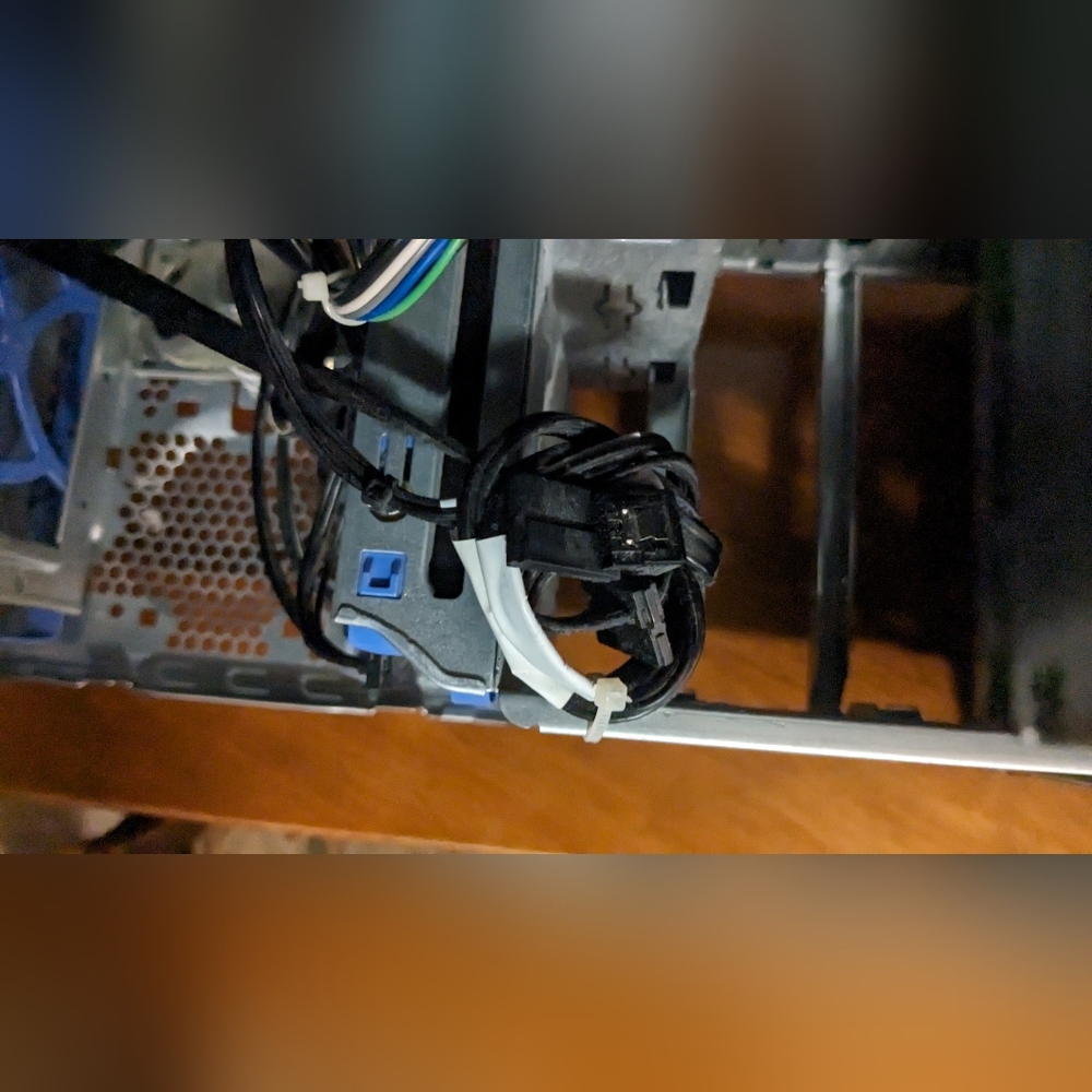 Custom Built Computers **Please Read Description** - Picture 4 of 16